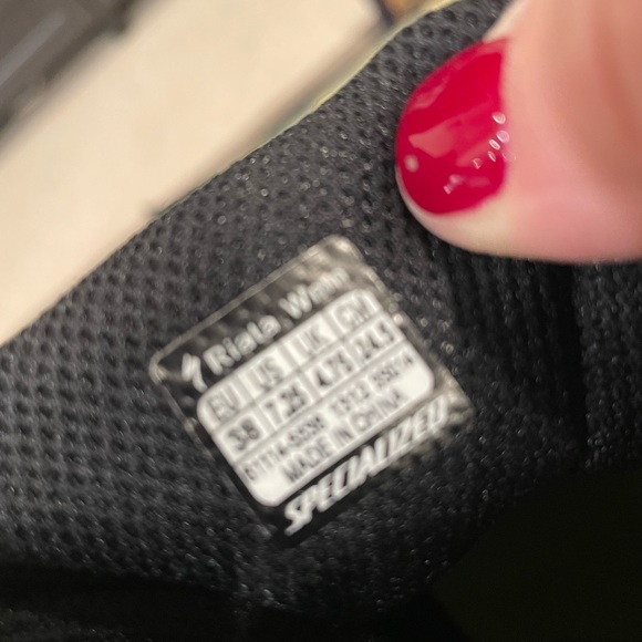 Cycling shoes - Riata- EUC - size 38 or 7.25 women’s - Picture 4 of 5